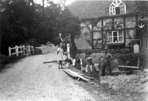 6.Riverside Cottage